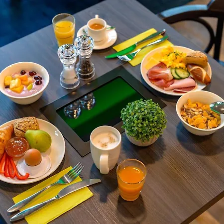 호텔 Hotel Kiel-Schwedenkai 킬